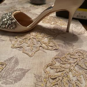 Badgley Mischka Bridal shoes size 10 3” heel